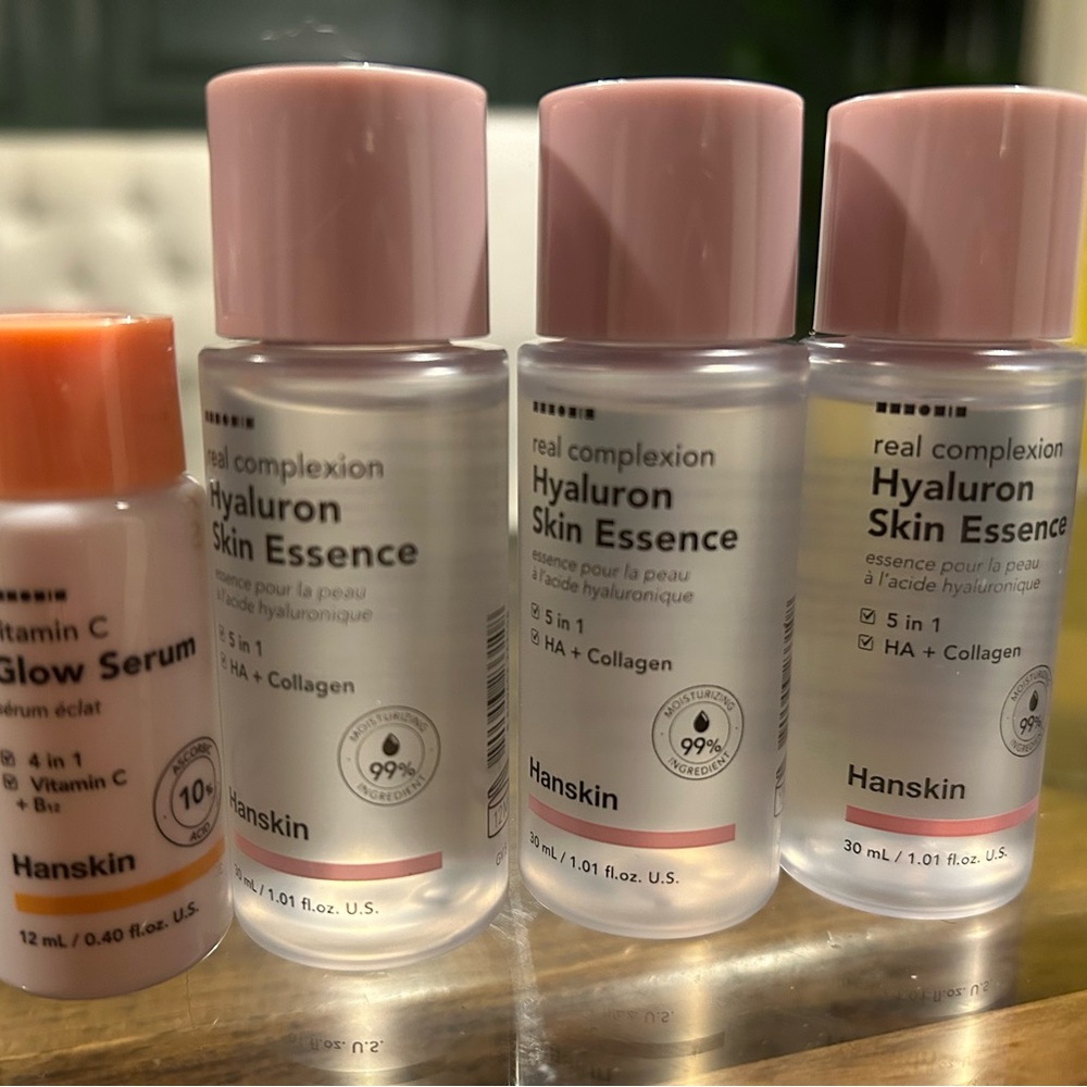 Brand new Hanskin toner & Serum Bundle